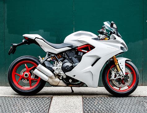 Top 10 Motos Esportivas de Baixa Cilindrada no Brasil: Guia Completo 2024
